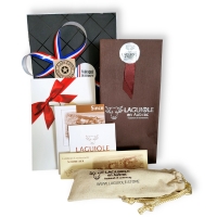 Gift wrapping and blank message card to write.