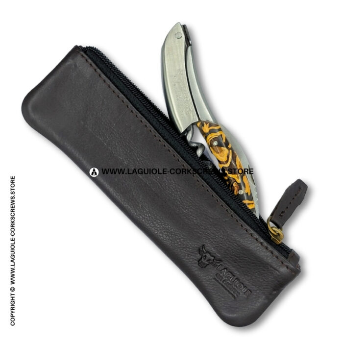 trousse en cuir noir laguiole en aubrac